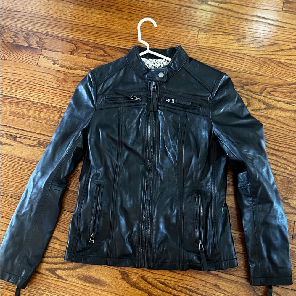 Like new Leather jacket